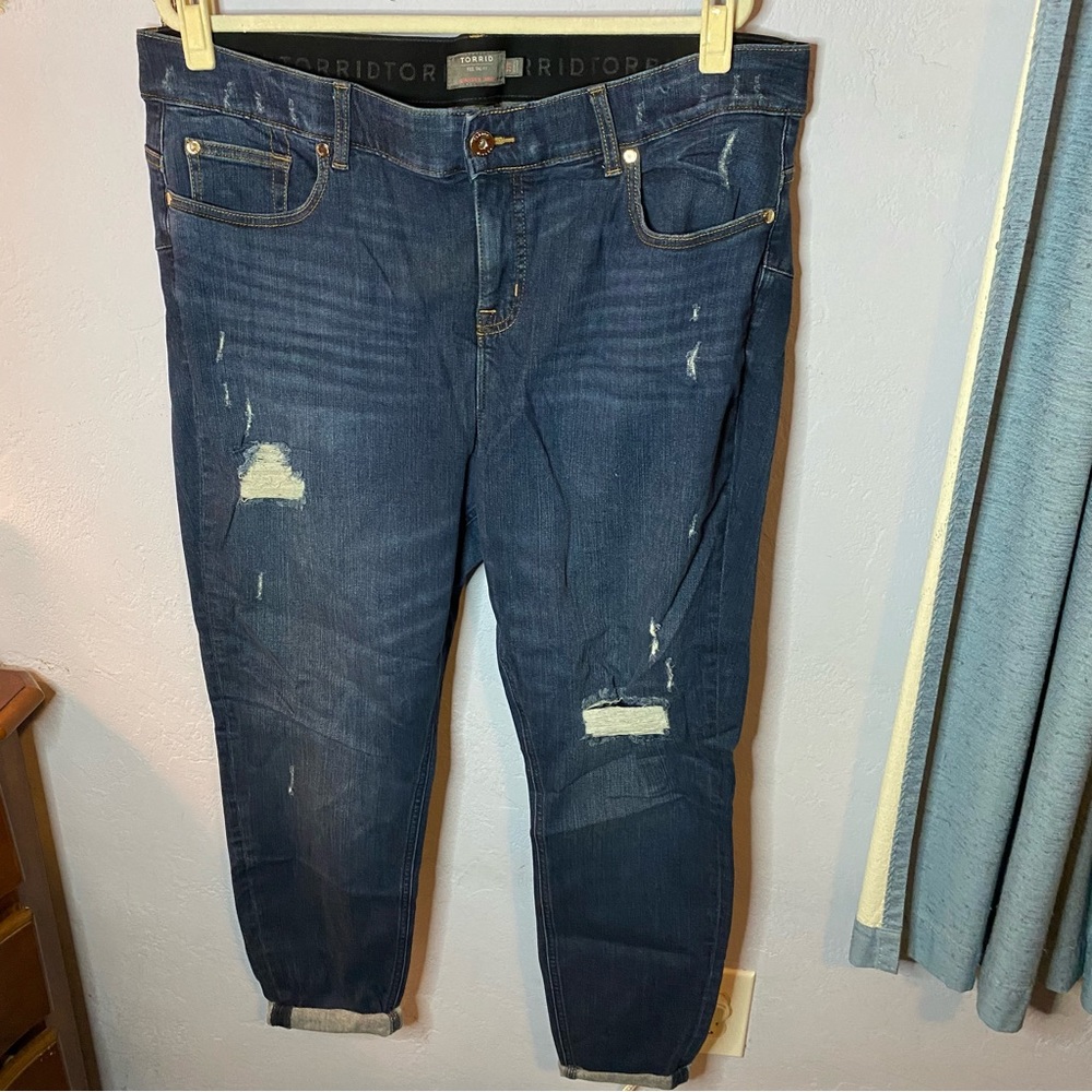 Torrid Bombshell Skinny 22R
